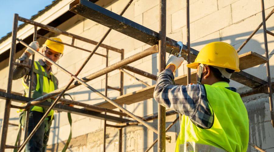 Professional residential roofers in Kingsford Heights, IN